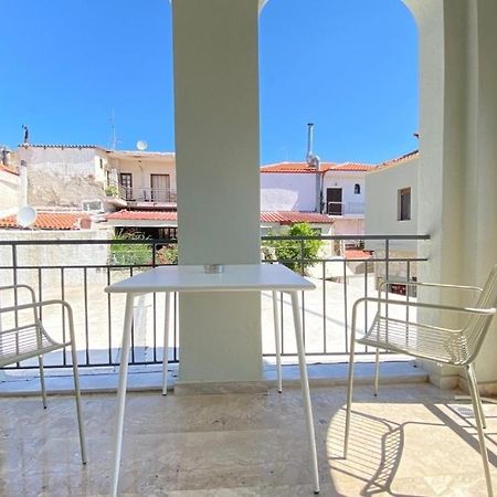 Mageiras Boutique Hotel Afytos Ngoại thất bức ảnh