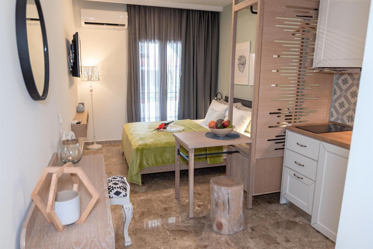 Mageiras Boutique Hotel Afytos Ngoại thất bức ảnh