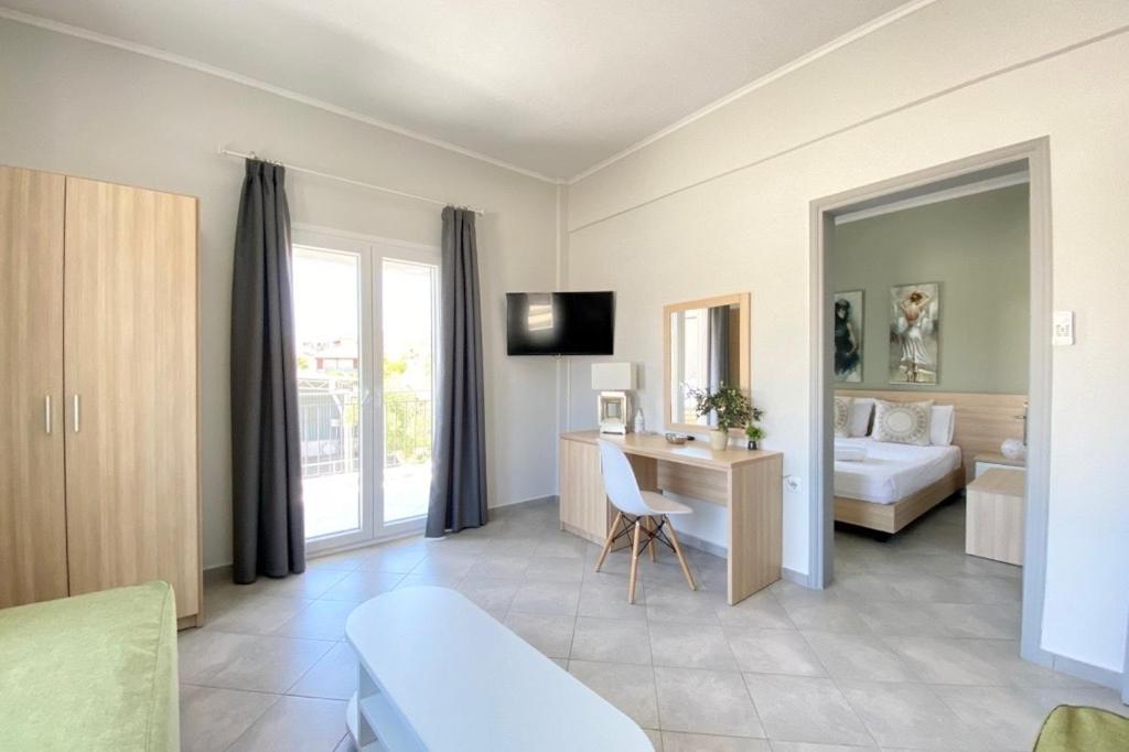 Mageiras Boutique Hotel Afytos Ngoại thất bức ảnh